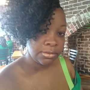 Meet your Posher, Felicia